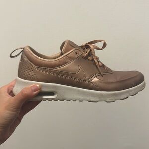 Nike rose gold shoes - 7